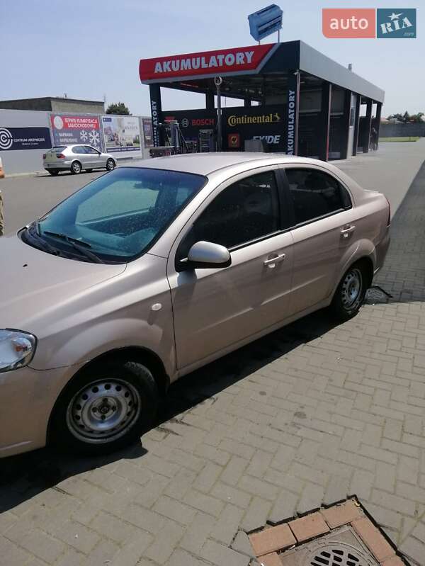 Седан Chevrolet Aveo 2008 в Львові