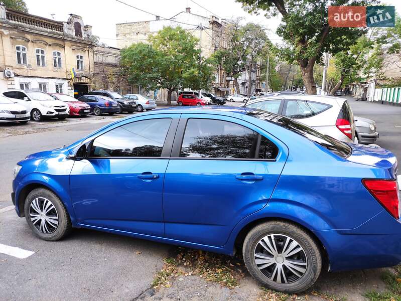 Седан Chevrolet Aveo 2014 в Одесі