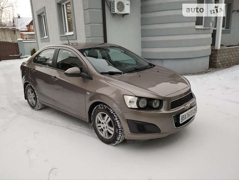 Седан Chevrolet Aveo 2013 в Славуте