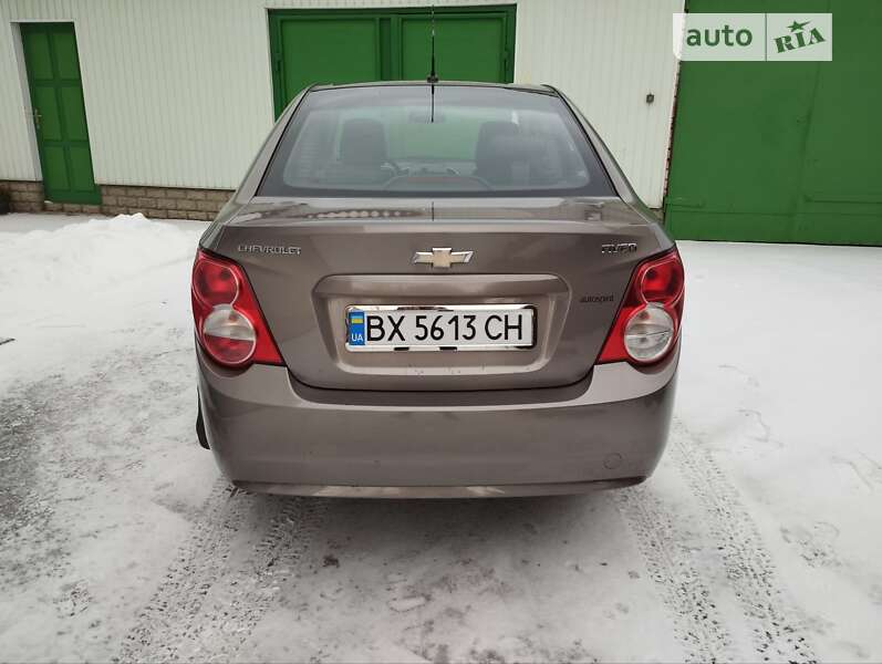 Седан Chevrolet Aveo 2013 в Славуте