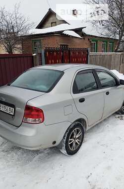 Седан Chevrolet Aveo 2004 в Новгород-Северском
