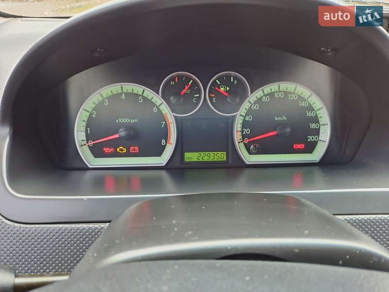 Седан Chevrolet Aveo 2006 в Кам'янець-Подільському