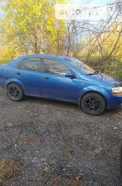 Седан Chevrolet Aveo 2004 в Дніпрі