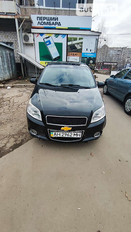 Хэтчбек Chevrolet Aveo 2012 в Харькове