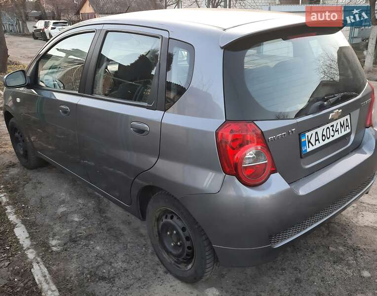 Хэтчбек Chevrolet Aveo 2008 в Киеве