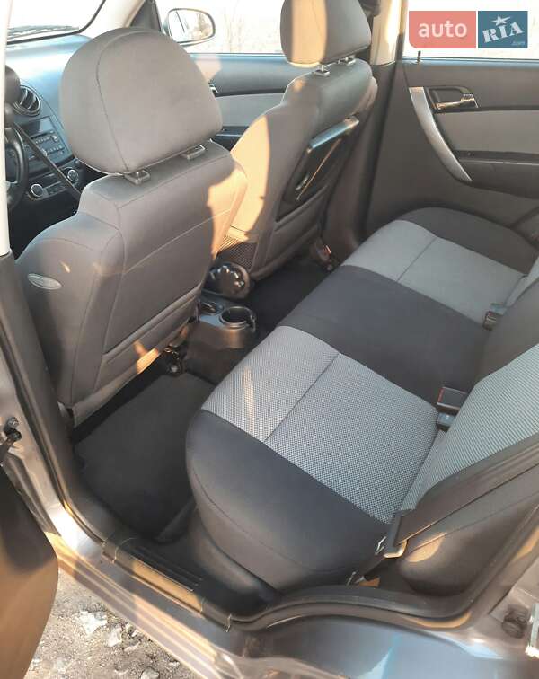 Хэтчбек Chevrolet Aveo 2008 в Киеве