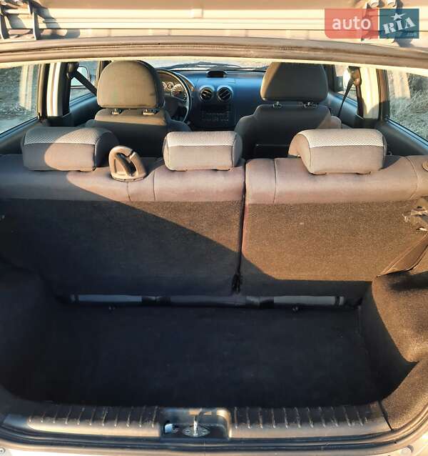 Хэтчбек Chevrolet Aveo 2008 в Киеве