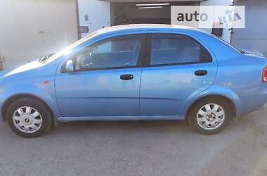 Седан Chevrolet Aveo 2005 в Дніпрі