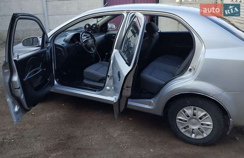 Chevrolet Aveo 2005