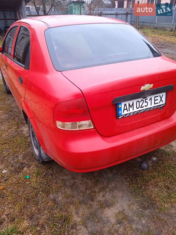 Седан Chevrolet Aveo 2004 в Барановке