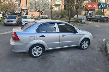 Седан Chevrolet Aveo 2007 в Києві