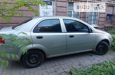 Седан Chevrolet Aveo 2004 в Виннице