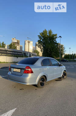 Седан Chevrolet Aveo 2008 в Киеве