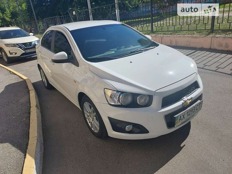 Седан Chevrolet Aveo 2012 в Харкові