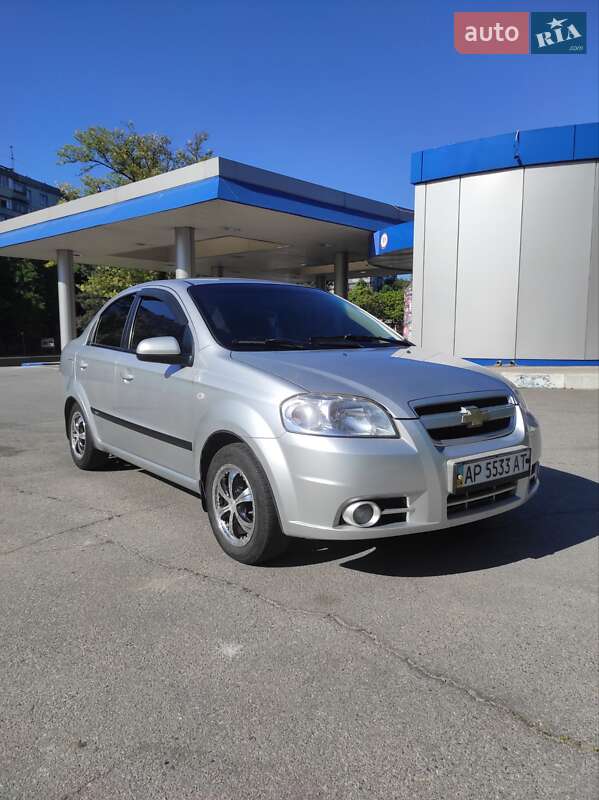 Седан Chevrolet Aveo 2008 в Запоріжжі