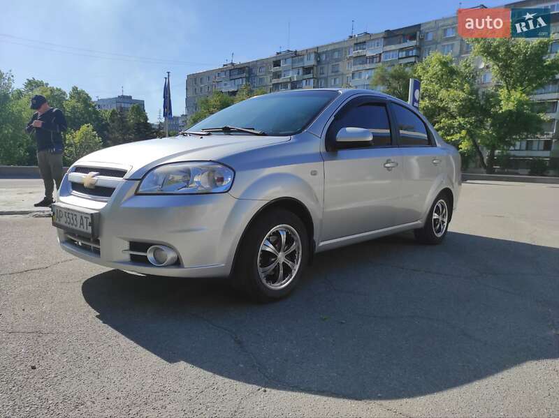 Седан Chevrolet Aveo 2008 в Запоріжжі