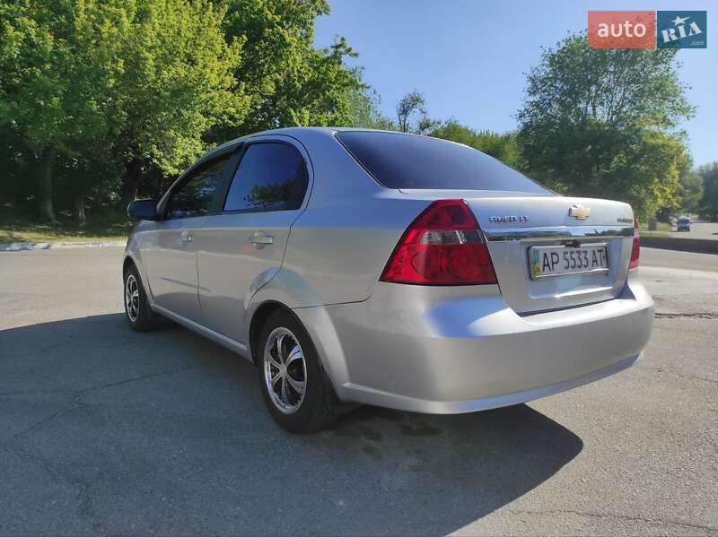 Седан Chevrolet Aveo 2008 в Запоріжжі