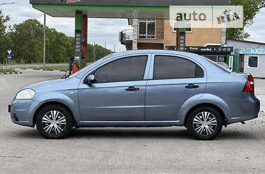 Седан Chevrolet Aveo 2006 в Шостке