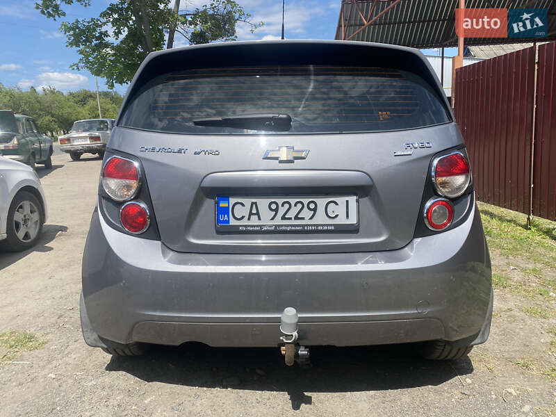 Хэтчбек Chevrolet Aveo 2012 в Лысянке