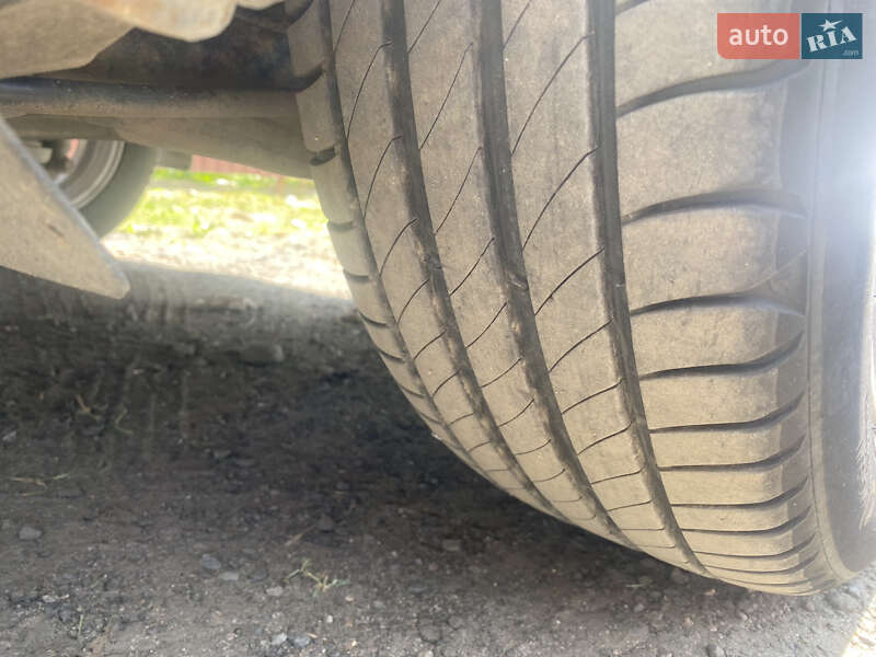 Хэтчбек Chevrolet Aveo 2012 в Лысянке