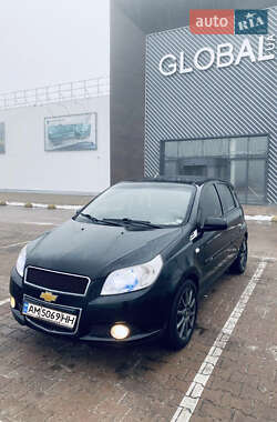 Хэтчбек Chevrolet Aveo 2010 в Коростышеве