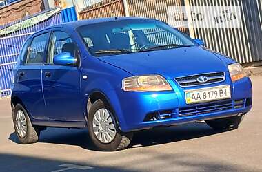 Хетчбек Chevrolet Aveo 2006 в Києві