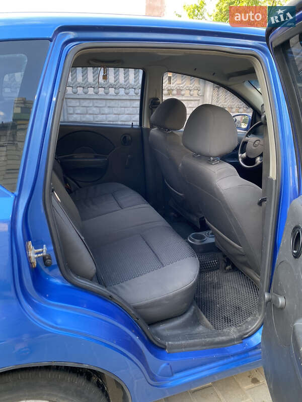 Хэтчбек Chevrolet Aveo 2008 в Днепре