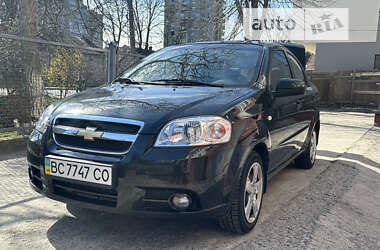 Седан Chevrolet Aveo 2011 в Львові