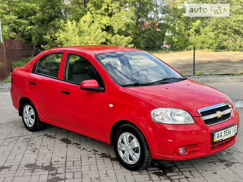 Седан Chevrolet Aveo 2006 в Днепре