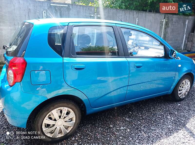 Хэтчбек Chevrolet Aveo 2008 в Сокале