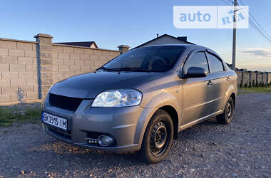 Седан Chevrolet Aveo 2011 в Ровно