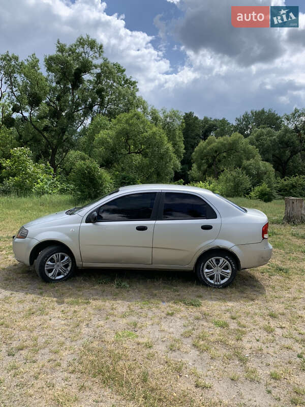 Седан Chevrolet Aveo 2005 в Житомирі