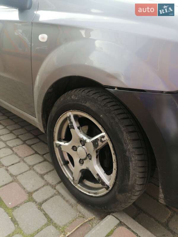 Седан Chevrolet Aveo 2006 в Луцке