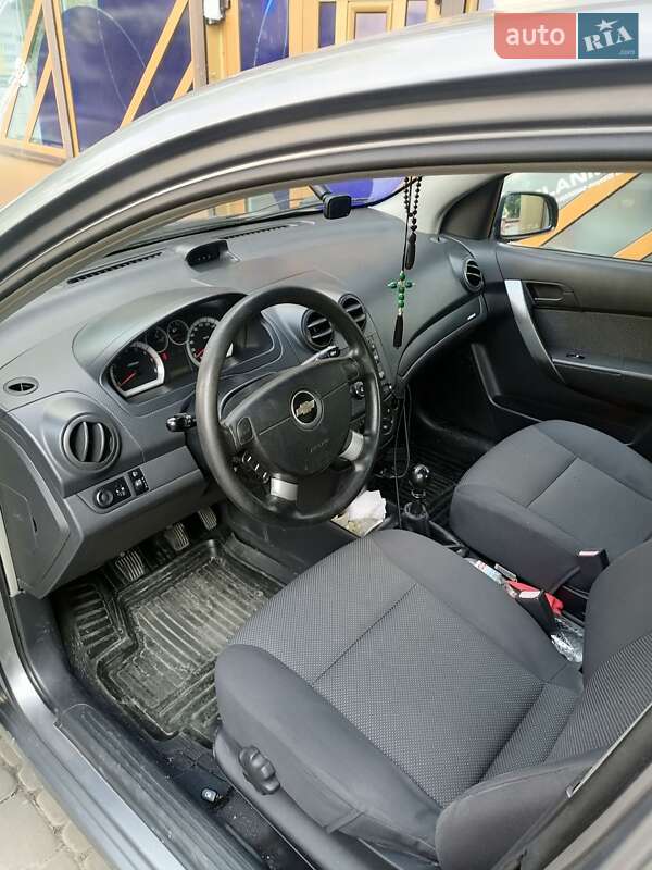 Седан Chevrolet Aveo 2006 в Луцке