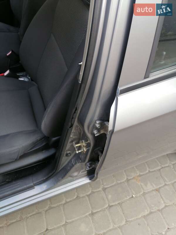 Седан Chevrolet Aveo 2006 в Луцке