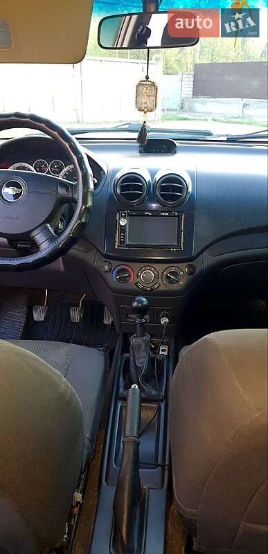 Седан Chevrolet Aveo 2006 в Днепре