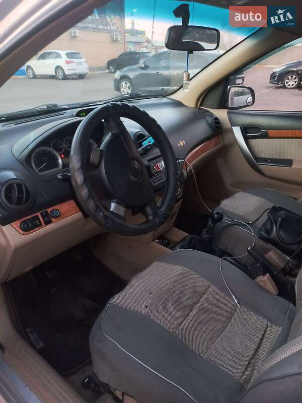 Седан Chevrolet Aveo 2007 в Николаеве