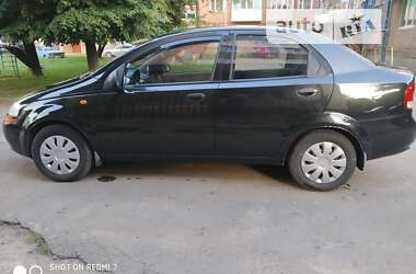 Седан Chevrolet Aveo 2005 в Костополе