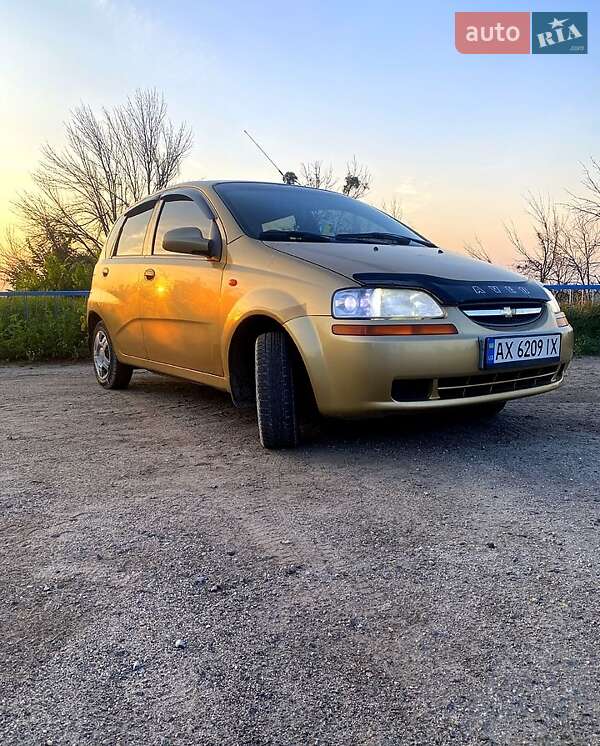 Хэтчбек Chevrolet Aveo 2004 в Изюме фото 2 Хэтчбек Chevrolet Aveo 2004 в Изюме
