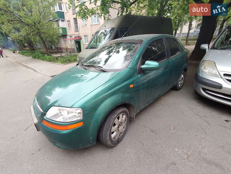 Седан Chevrolet Aveo 2005 в Харькове