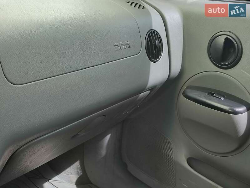 Седан Chevrolet Aveo 2005 в Харькове