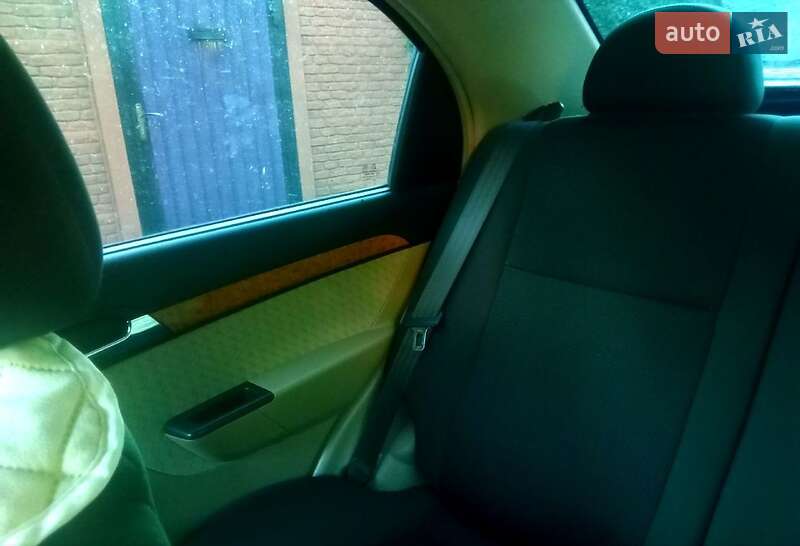Седан Chevrolet Aveo 2008 в Києві