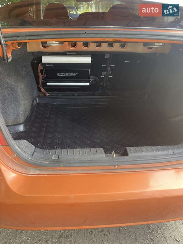 Седан Chevrolet Aveo 2005 в Запорожье