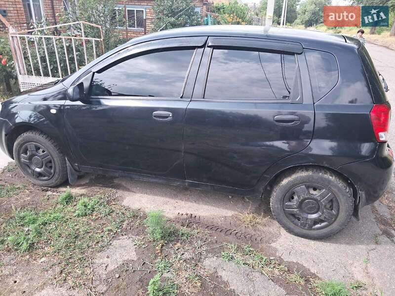 Хетчбек Chevrolet Aveo 2004 в Шевченковому