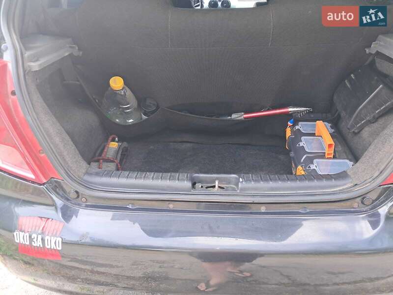 Хетчбек Chevrolet Aveo 2004 в Шевченковому