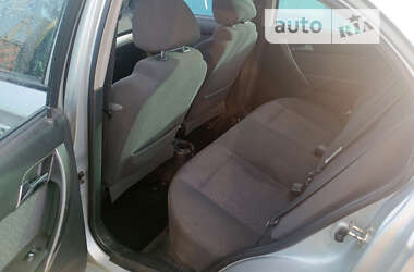 Седан Chevrolet Aveo 2009 в Рівному