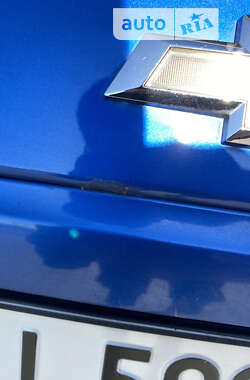 Хетчбек Chevrolet Aveo 2011 в 