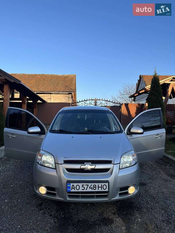 Седан Chevrolet Aveo 2008 в Мукачево