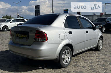 Седан Chevrolet Aveo 2005 в Мукачевому