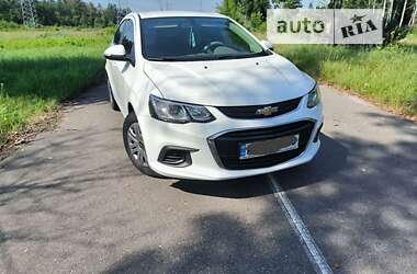 Седан Chevrolet Aveo 2018 в Києві